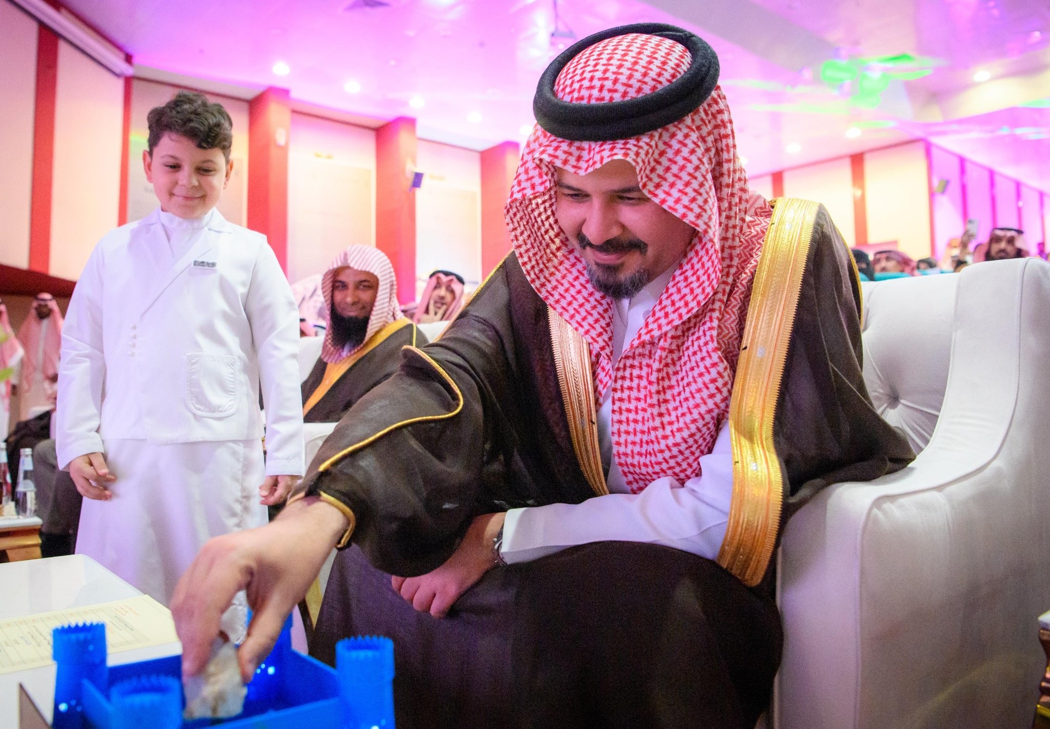 رعى صاحب السمو الملكي الأمير سلمان بن سلطان بن عبدالعزيز أمير منطقة المدينة المنورة حفل تدشين مشروع معامل ابتكارات تقنيات الحرف 