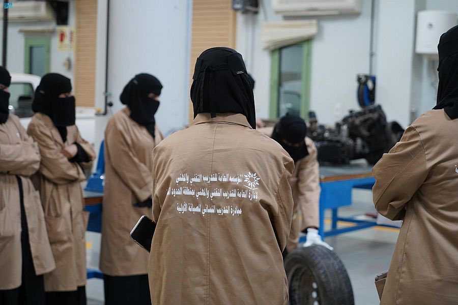 TVTC: Expansion of the Women's Training Initiative for the Primary Maintenance of Vehicles in Several Regions