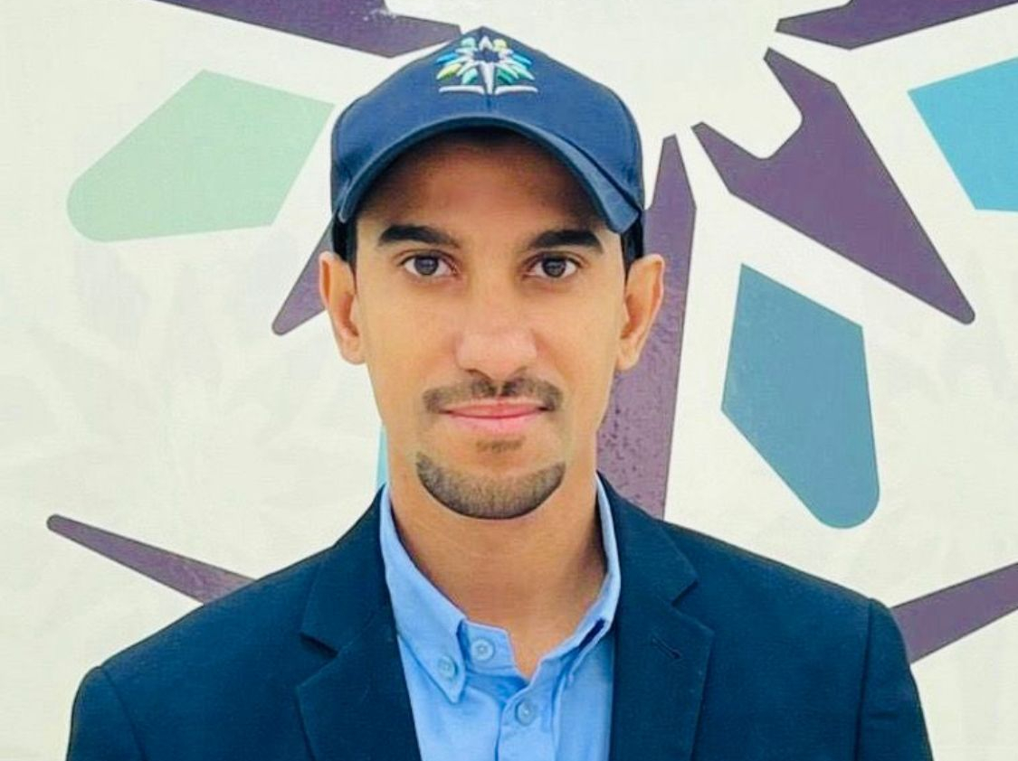 الدحيلان عميدا للكلية