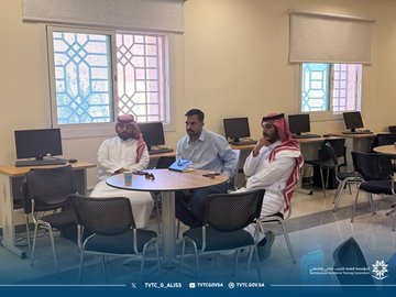 ورشة عمل عن عمليات التقويم الداخلي والخارجي والاعتماد المؤسسي 4.jpg