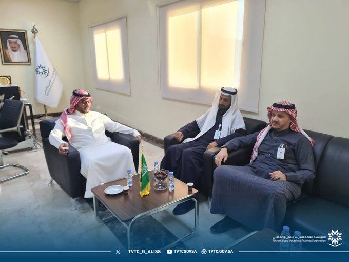 زيارة أعضاء فريق الجودة بالإدارة العامة للتدريب التقني والمهني بمنطقة المدينة المنورة لمتابعة بدء التدريب للفصل التدريبي الثاني