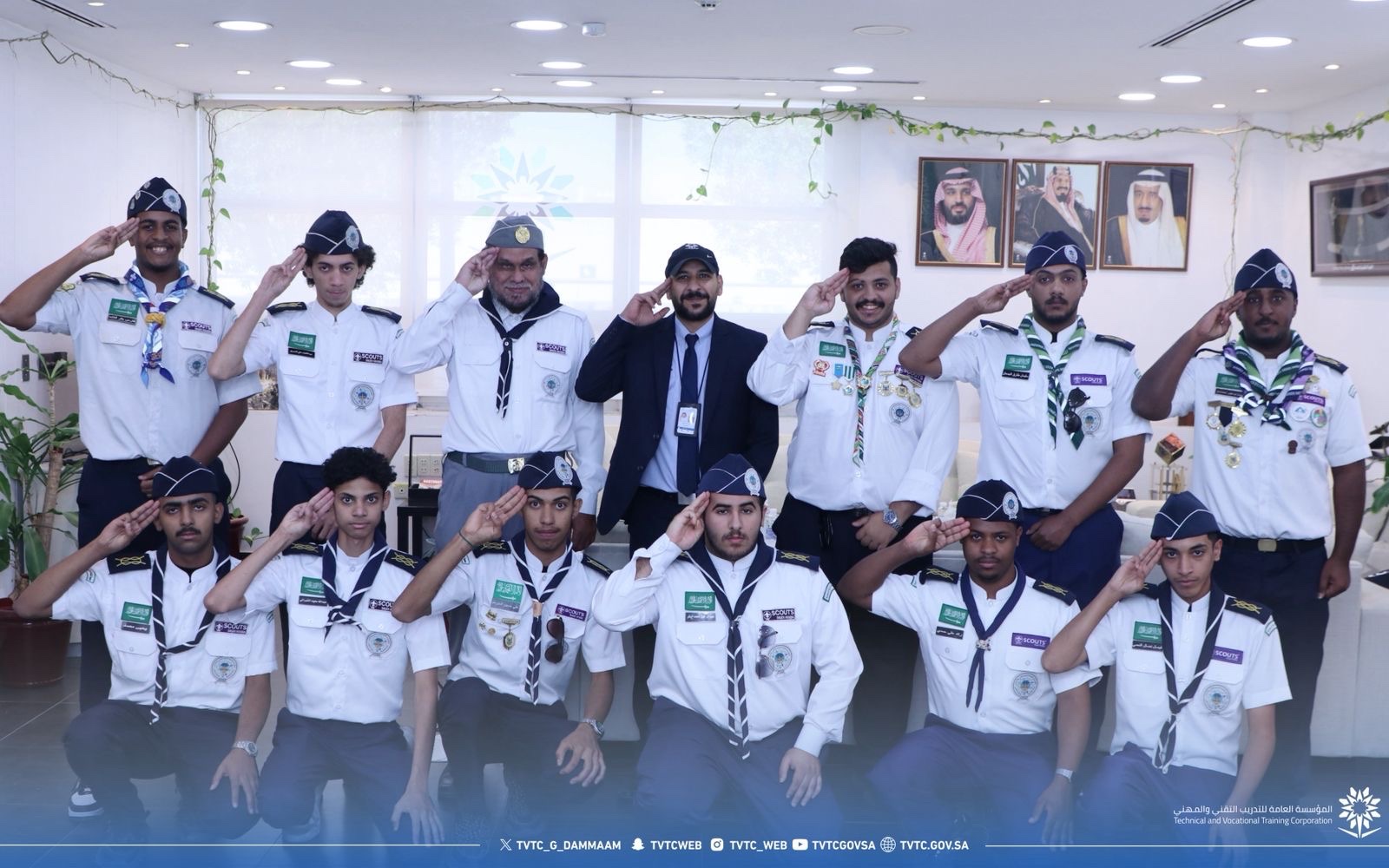  استقبل سعادة عميد الكلية التقنية بالدمام وفد كشافة الكلية عقب مشاركتهم المشرّفة في الجامبوري العالمي للكشاف المسلم 2025 بجمهورية إندونيسيا