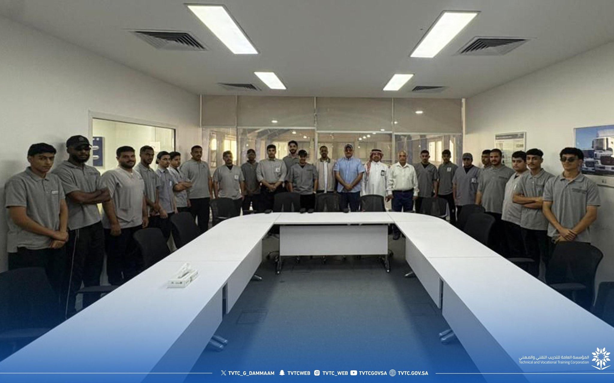  زيارة ميدانية إلى شركة المجدوعي هيونداي للسيارات 