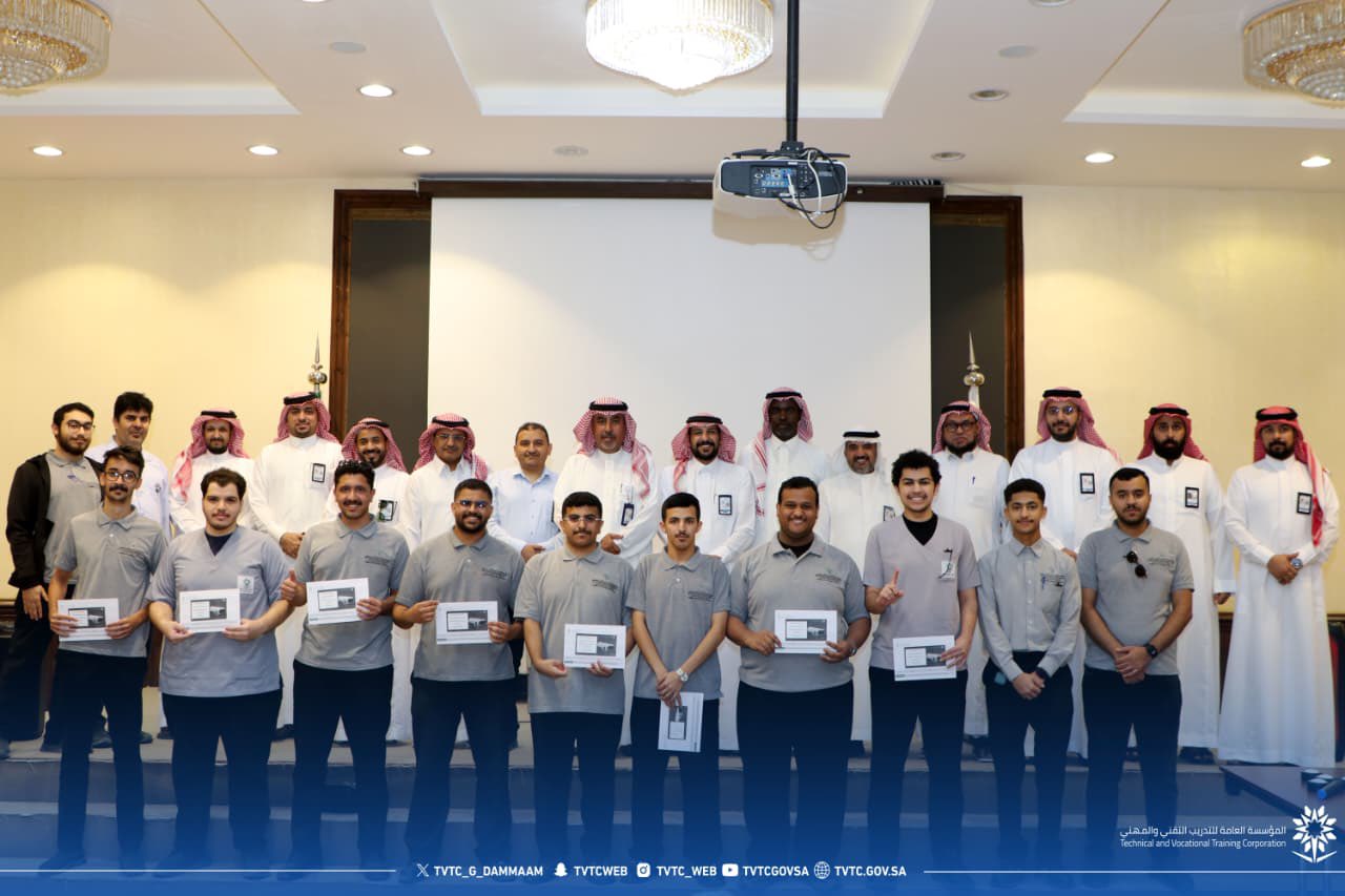 أقامت الكلية التقنية بالدمام ممثلةً بقسم التقنية الإلكترونية مسابقة بعنوان “التقنية الثقافية”