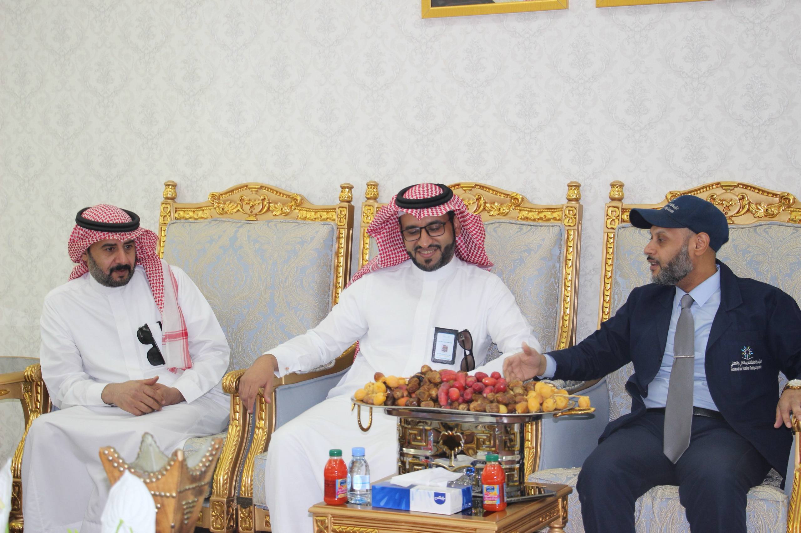 زيارات اشرافية