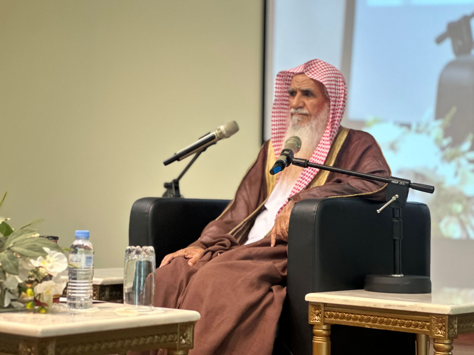 إقامة محاضرة توعوية لفضيلة الشيخ/ محمد بن شامي شيبه مفوّض الإفتاء بمنطقة جازان