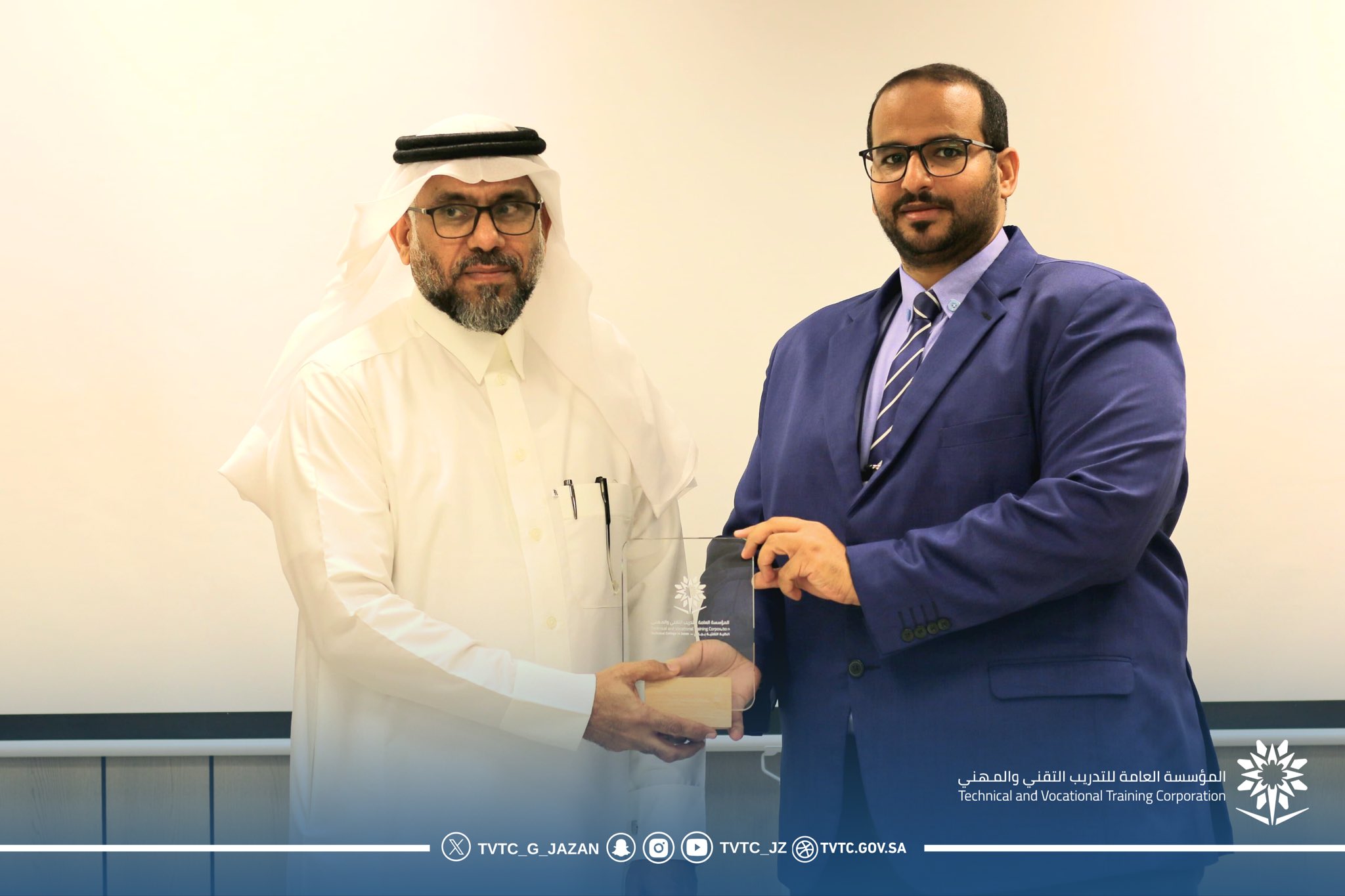 بمناسبة اليوم العالمي للصحة النفسية, وكالة الكلية لشؤون المتدربين تنظم ورشة عمل بعنوان "استراتيجيات التعامل مع سلوك المتدربين"