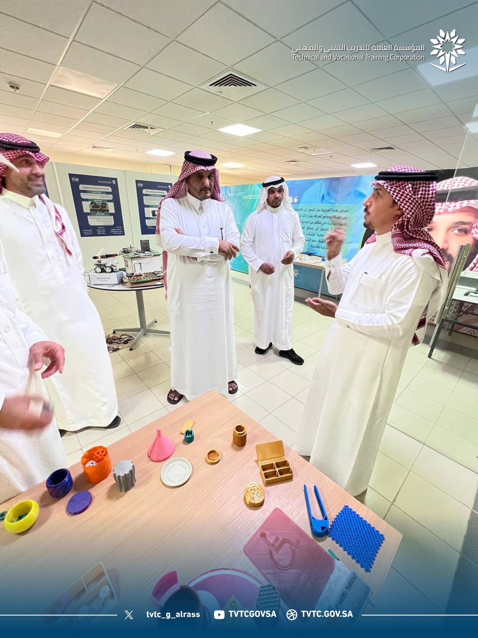 مدير عام التشاركية بالتدريب التقني يزور الكلية التقنية بالرس ويطلع على جاهزيتها للفصل التدريبي الأول