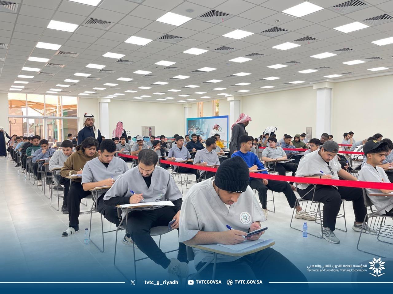 الاختبارات النهائية النظرية للفصل التدريبي الأول لعام ١٤٤٧ هـ