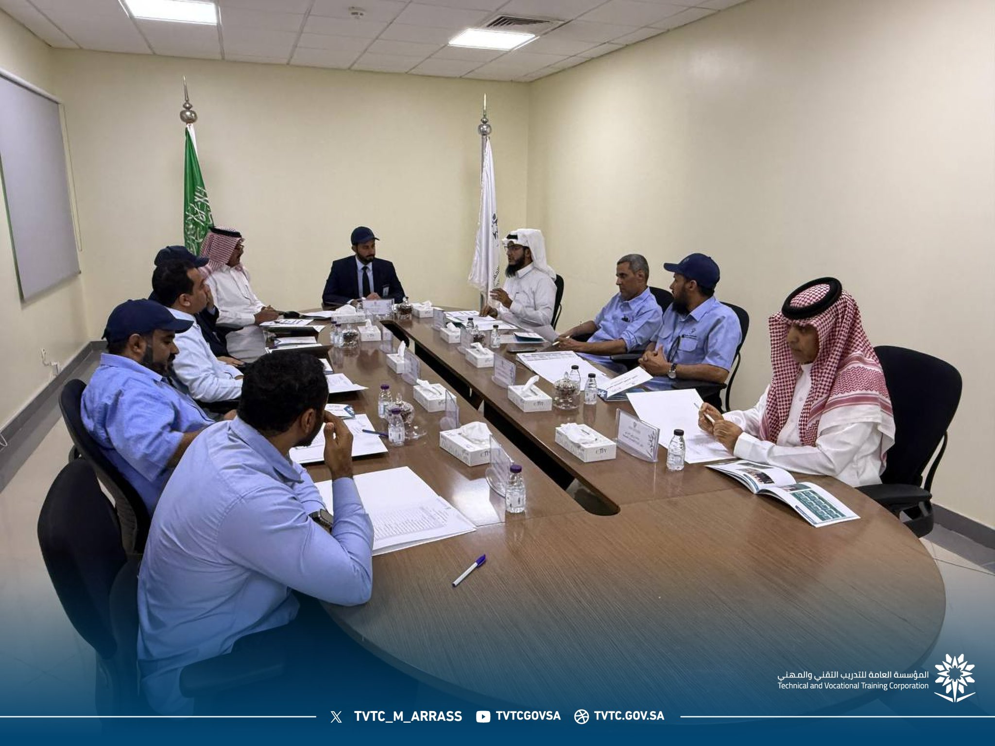 عقد مجلس إدارة المعهد 