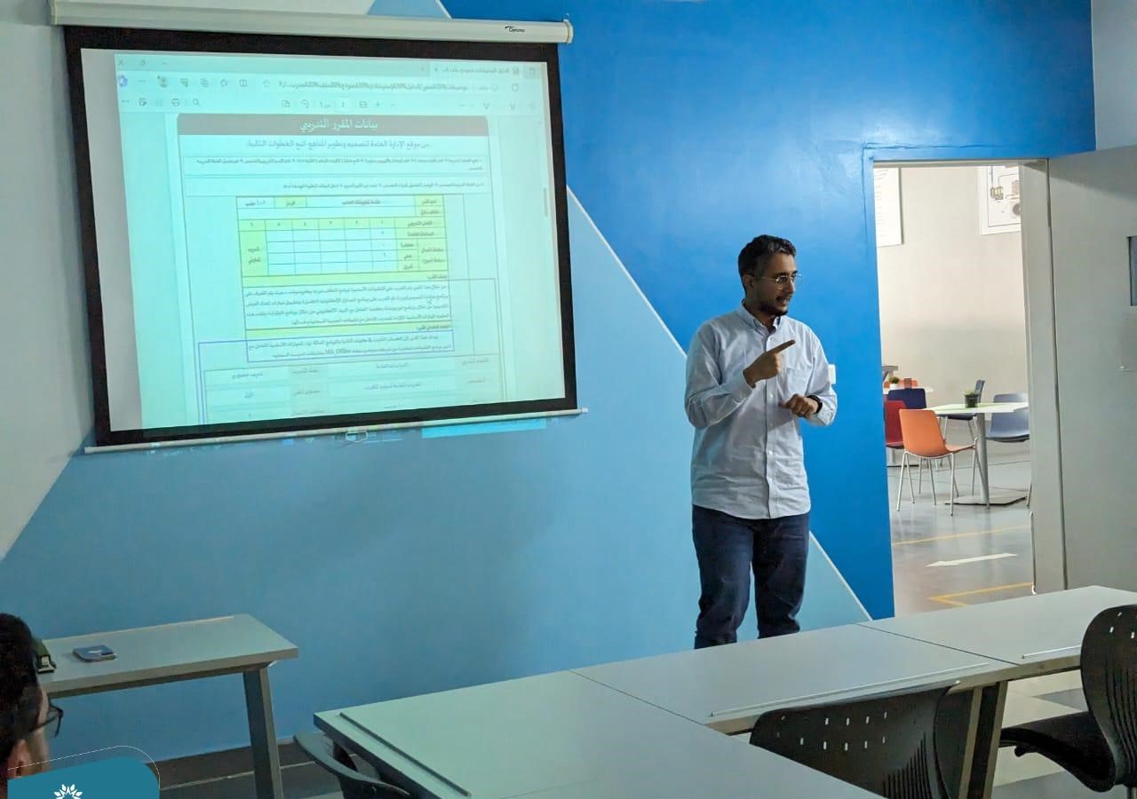 يواصل المعهد الصناعي الثانوي بالوجه جهوده في نشر ثقافة الجودة والتميز المؤسسي من خلال تطبيق معايير الاعتماد المؤسسي وتحسين بيئة التدريب ورفع كفاءة المخرجات تحقيقًا لأهداف الجودة الشاملة ورؤية المملكة 2030. بمتابعة مشرف الجودة بالمعهد المهندس عمار القحطاني