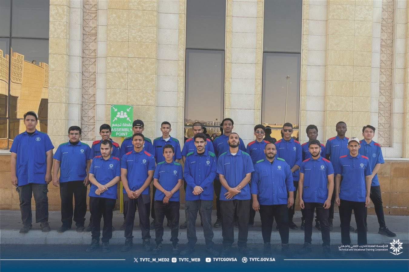 G4zo7AZXcAAcGhO.jfif