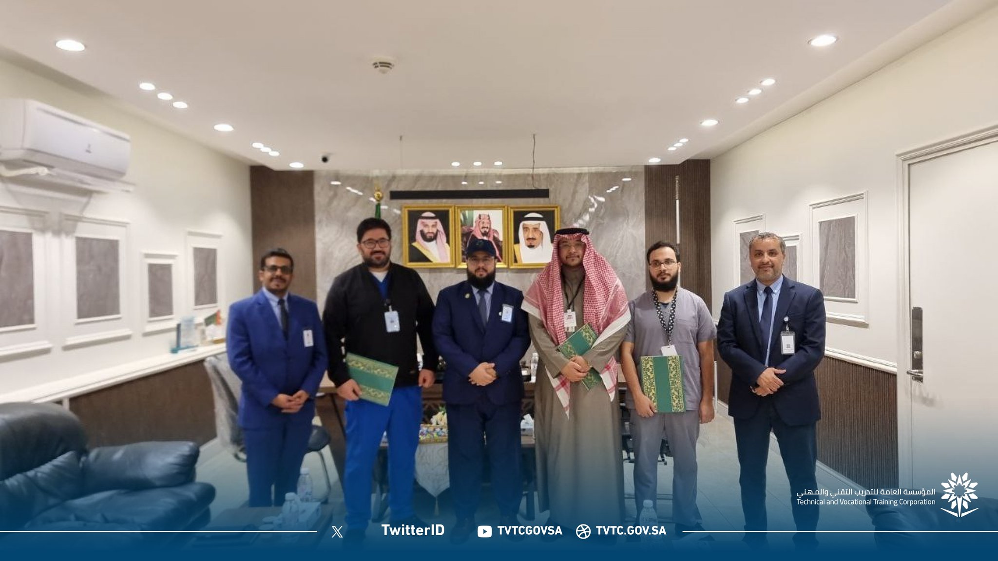 مجمع الخليل الطبي في محاضرة للسلامة